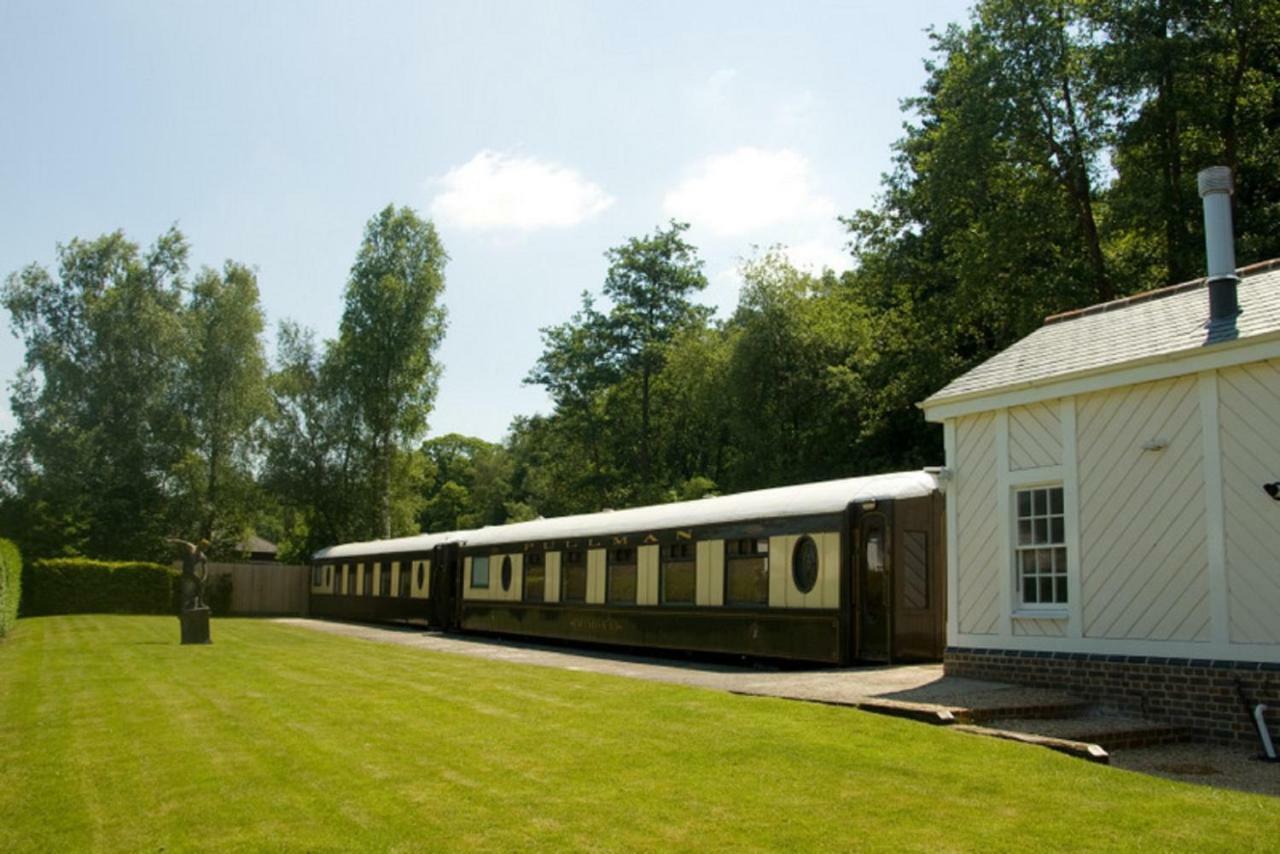 Bed and Breakfast The Old Railway Station Petworth Esterno foto