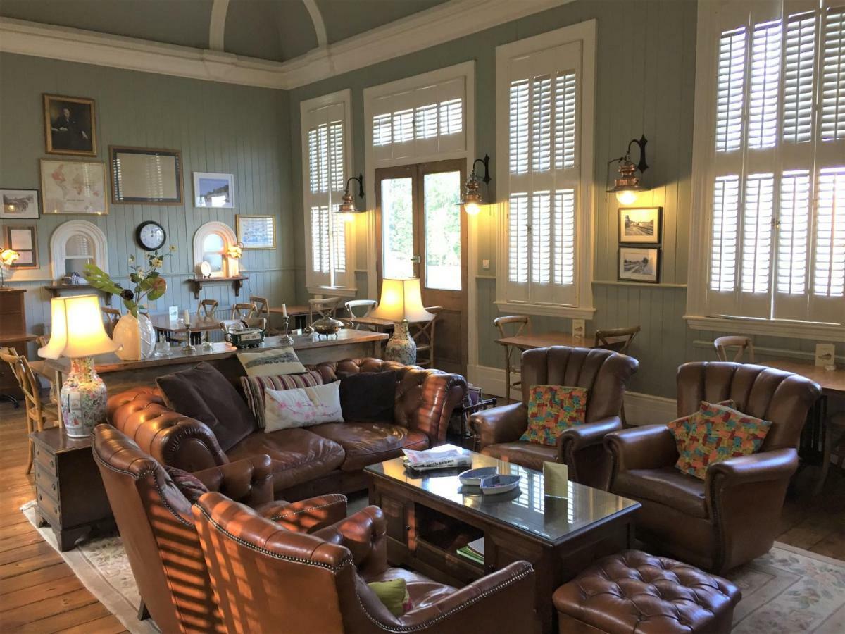 Bed and Breakfast The Old Railway Station Petworth Esterno foto