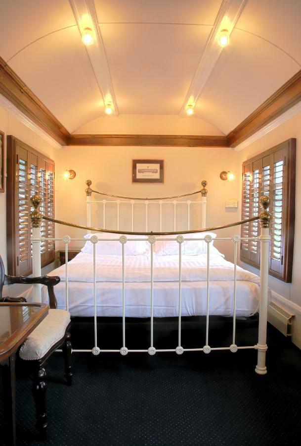 Bed and Breakfast The Old Railway Station Petworth Esterno foto